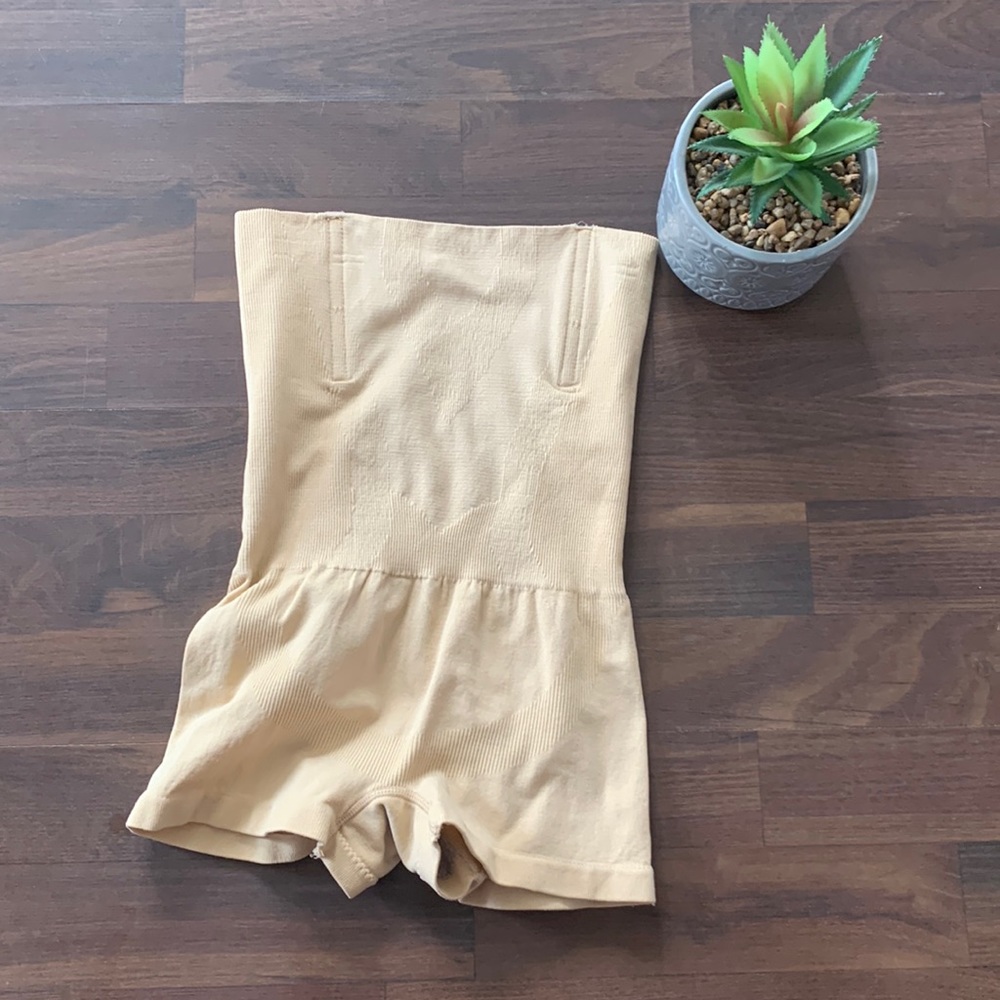 ⭐️3 for 12$⭐️ Beige Shapewear